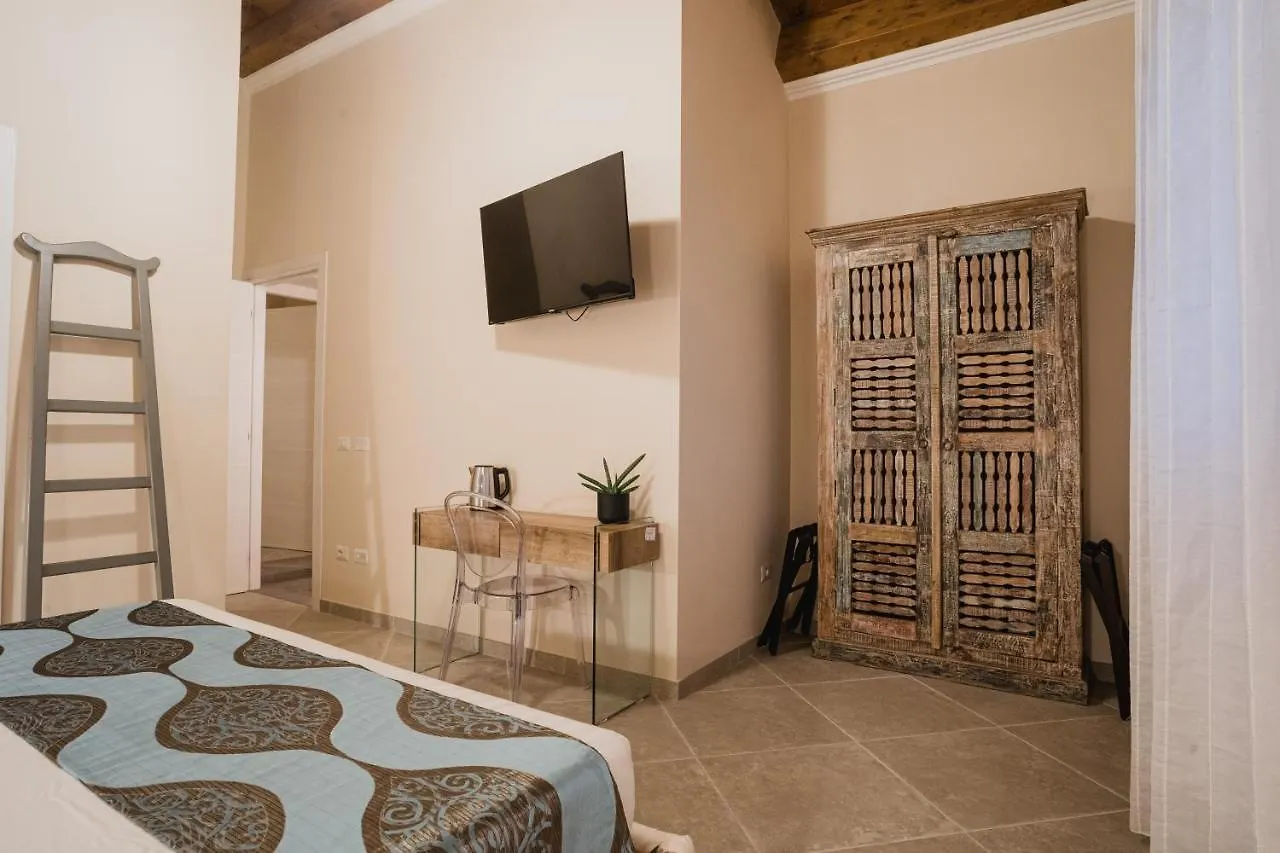 Moon'S Tower Suite&Rooms Portoscuso Italy