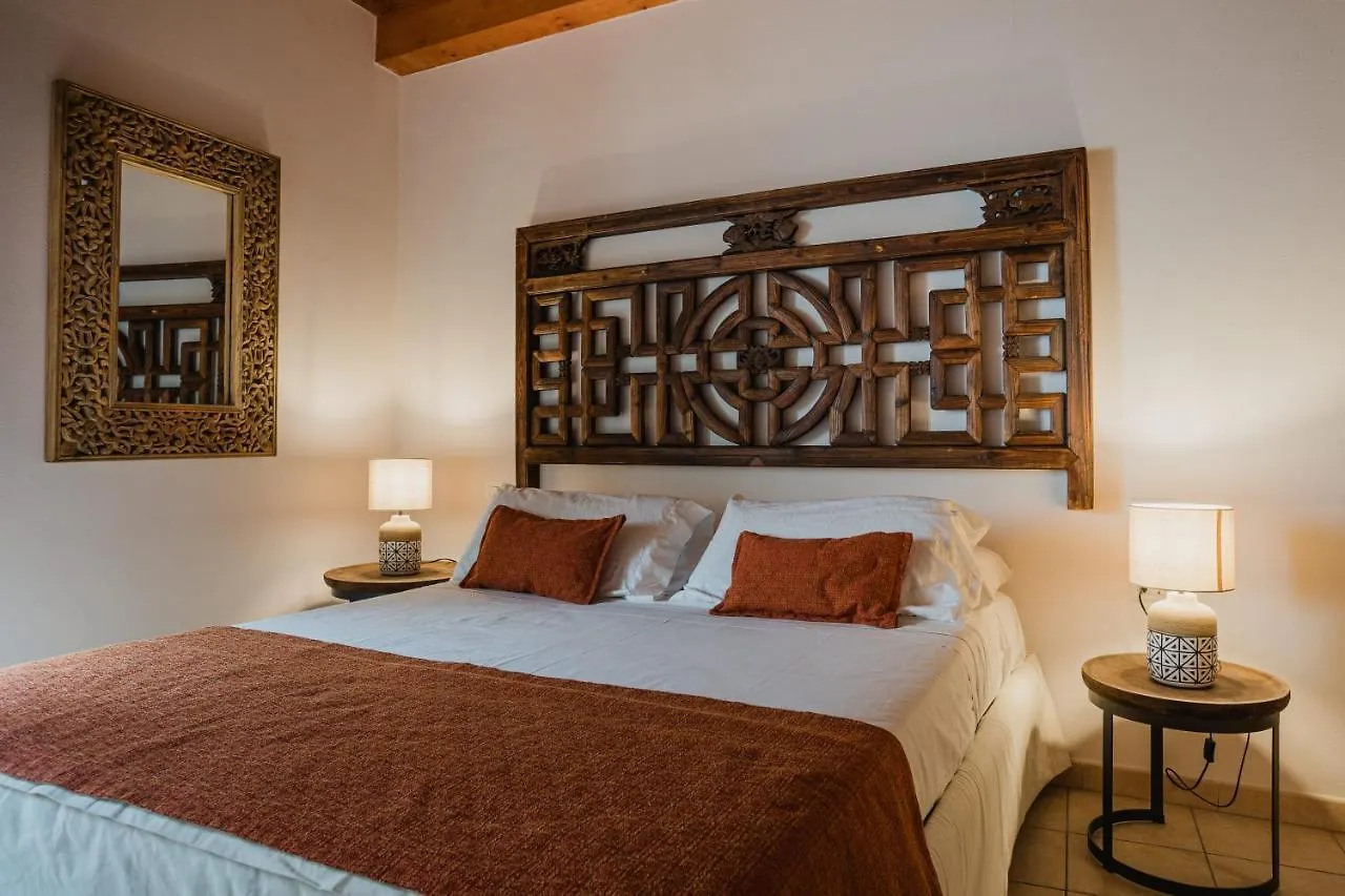 Moon'S Tower Suite&Rooms Portoscuso Italy