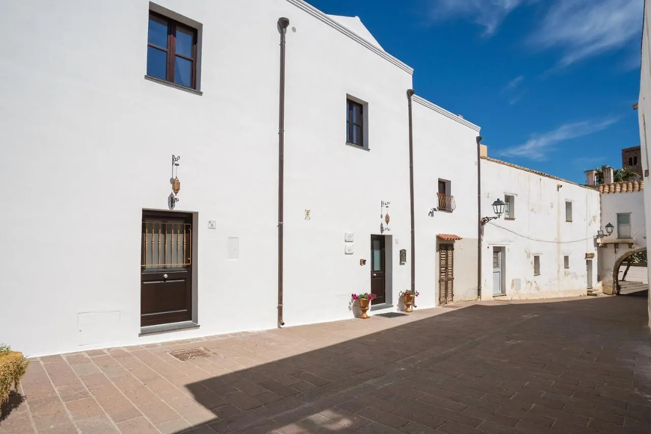 Guest house Moon'S Tower Suite&Rooms Portoscuso