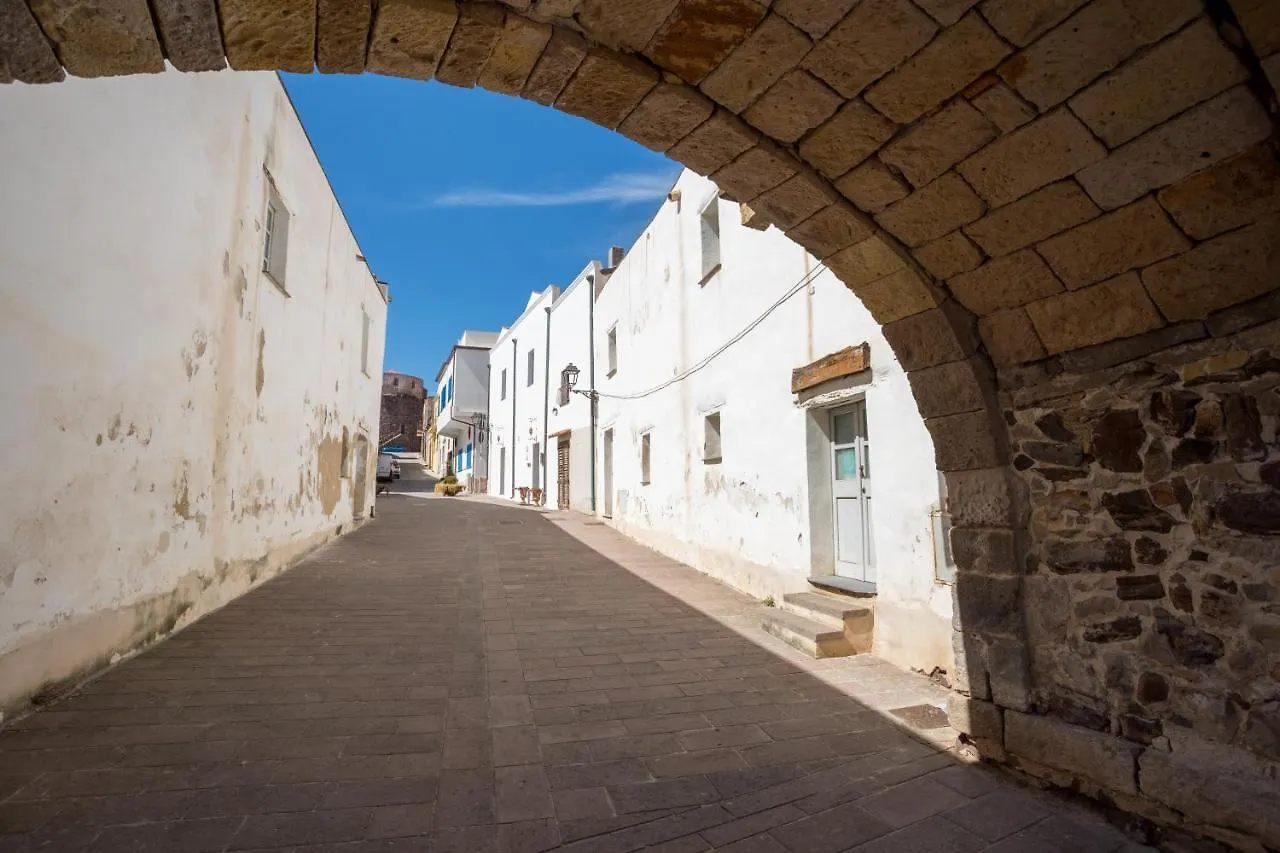Moon'S Tower Suite&Rooms Portoscuso Guest house