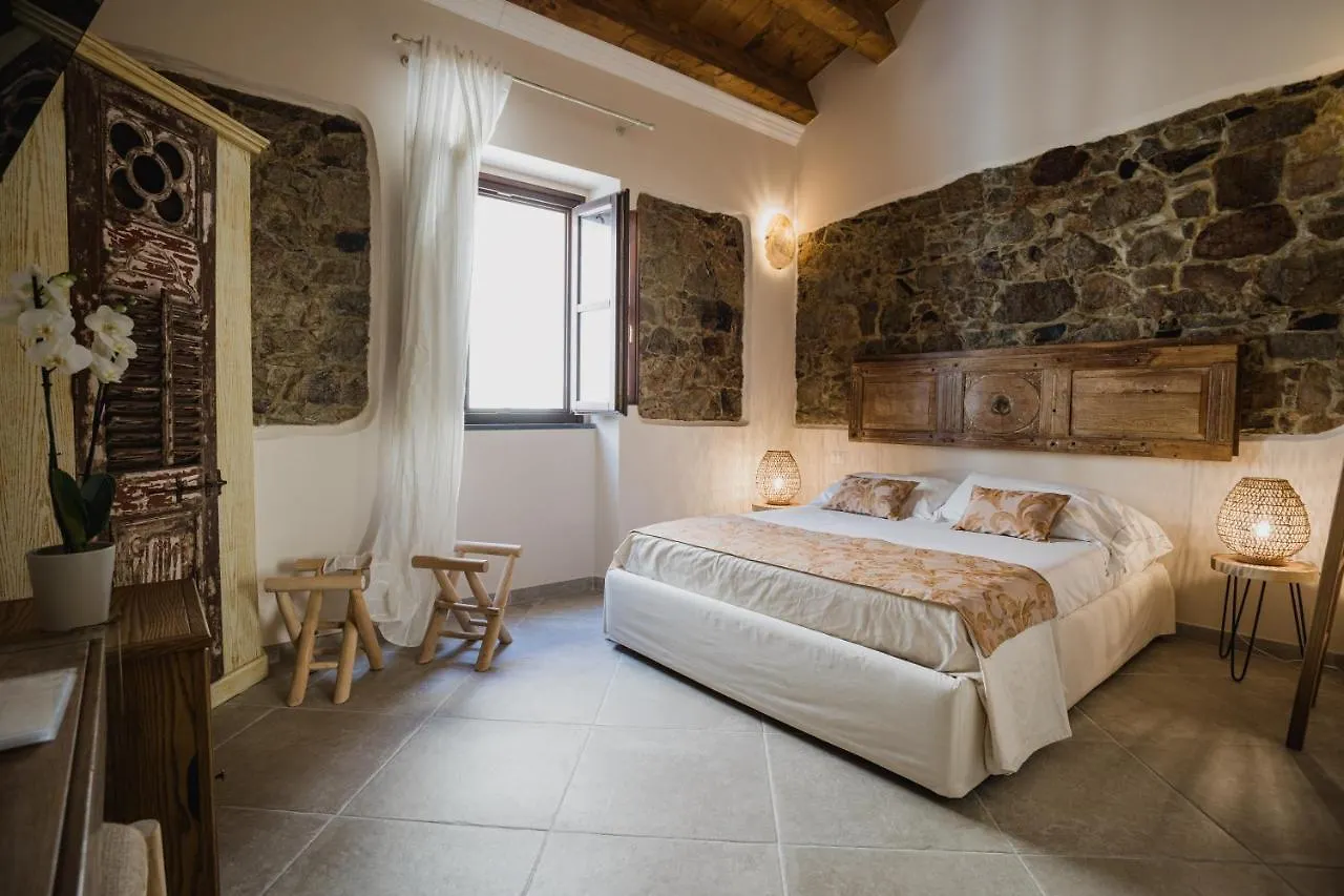 Maison d'hôtes Moon'S Tower Suite&Rooms Portoscuso Italie